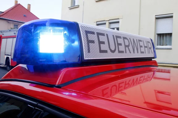 fire-fighters-1792499_1920.jpg